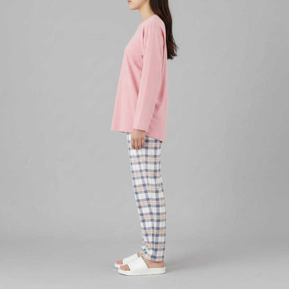 Cozy Elegance | Women's Pajama Set in Checkered Print