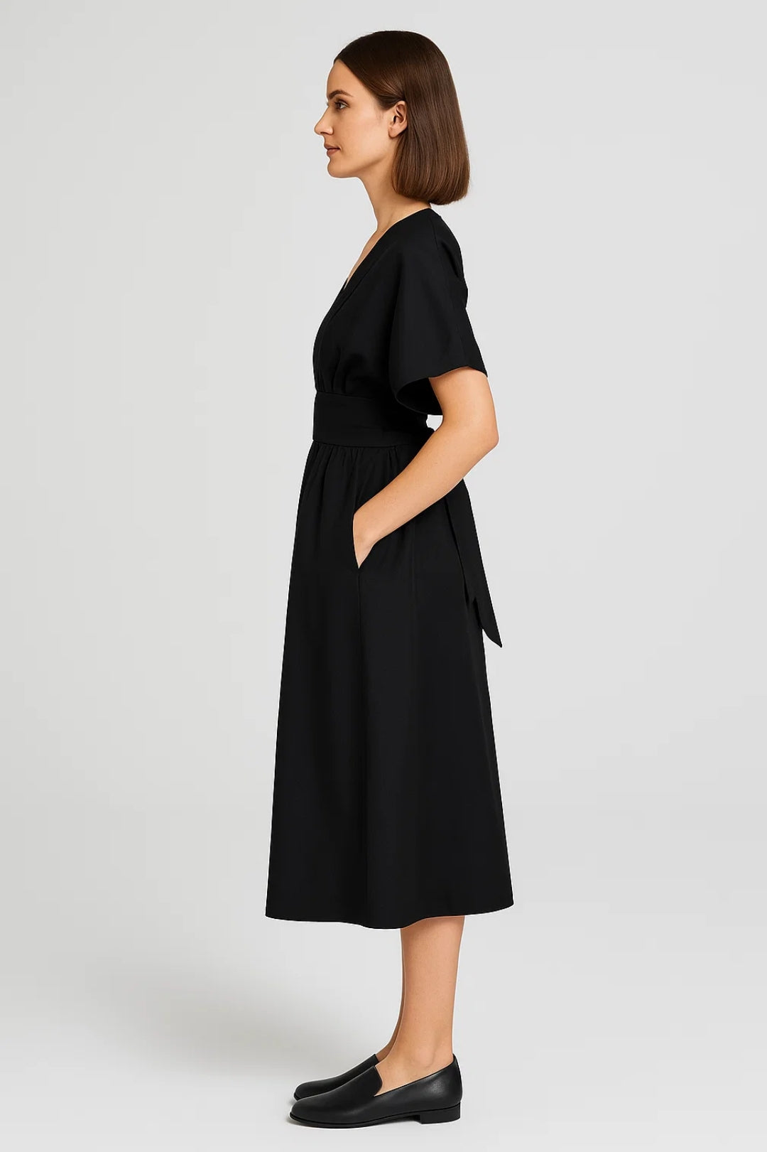 Elegant Midi Dress with Tie Waist - Amélie