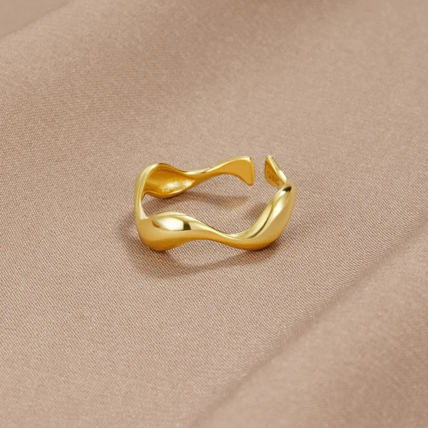 Minimalist_Open_Ring_-_Luna_2.jpg