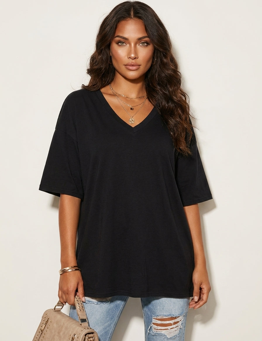 Oversized_V-Neck_T-Shirt_-_Sophie_1.jpg