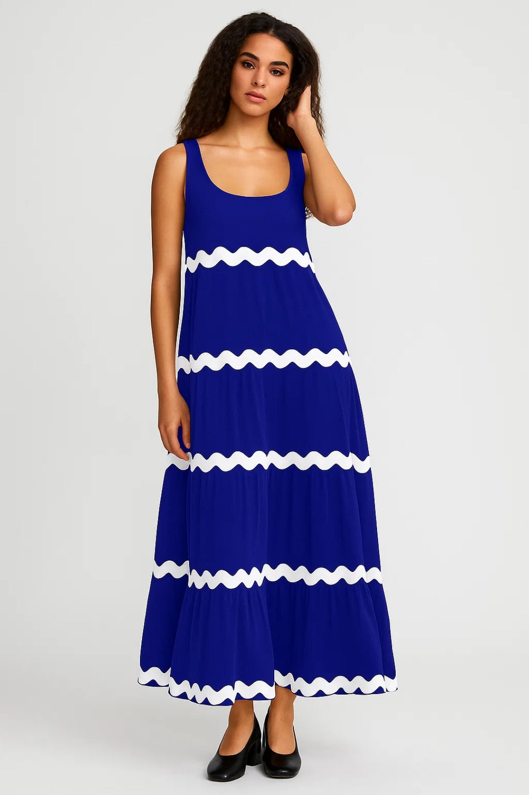 Sleeveless Maxi Dress with Wavy Contrast Details - Sophie