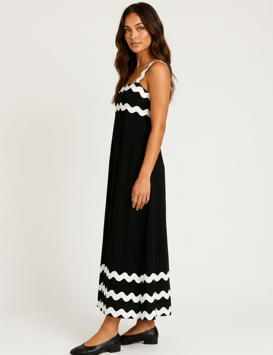 Summer_maxi_dress_with_scalloped_hem_details_-_Mila_2.png