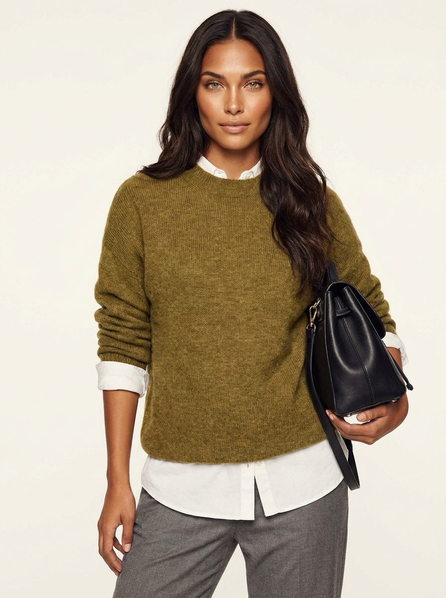 Relaxed soft knit sweater - Elowen